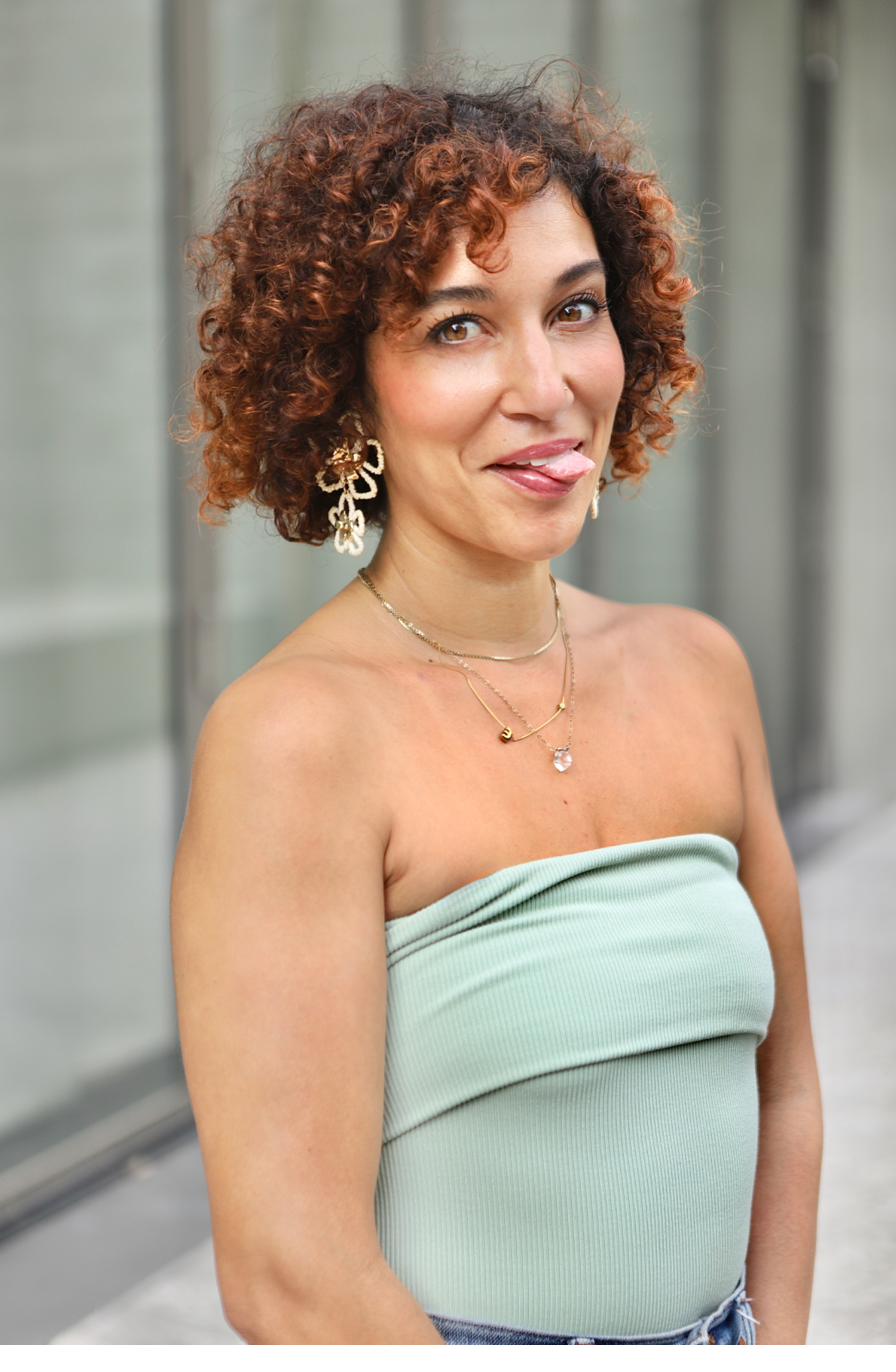 Yazmin, curly hair specialist